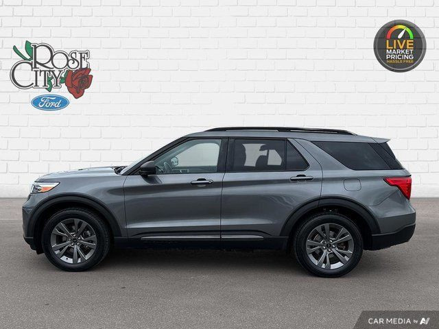 2021 Ford Explorer XLT | Heated Seats & Wheel | Moonroof | Nav in Cars & Trucks in Windsor Region - Image 3