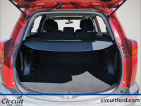 Fiable et extrêmement populaire, le Toyota RAV4 XLE 2014 est parfait pour affronter le climat québéc... (image 6)