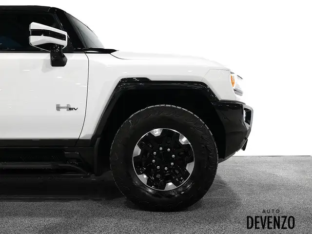 2023 GMC HUMMER EV Pickup e4WD FIRST EDITION Tri-Motors 1000HP in Cars & Trucks in Laval / North Shore - Image 11