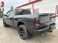 SPORT | CREW CAB | 5.7L HEMI | 4X4 This 2015 Ram 1500 Sport 4X4 delivers bold design, muscular perfo... (image 7)