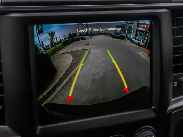 2021 RAM 1500 Classic SLT Warlock | GPS | Park Senses | Back-... in Cars & Trucks in London - Image 11