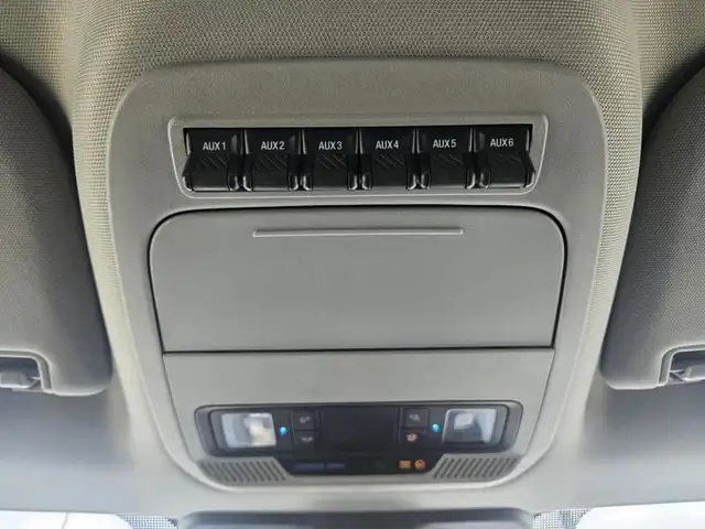 2023 Ford Super Duty F-250 SRW XLT 4WD Crew Cab 6.75' Box, 7.3L  dans Autos et camions dans Saint-Albert - Image 16