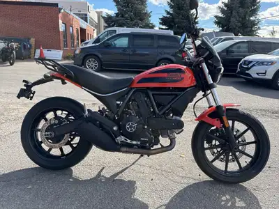 Check out this 2019 Ducati Scrambler Sixty2 400cc with only 18,694kms. Be sure to follow us on Insta...