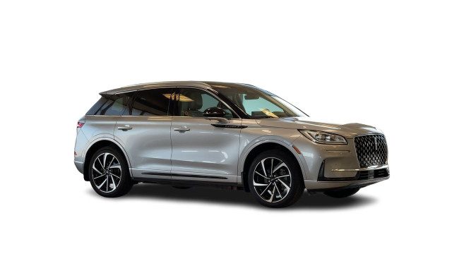 2023 Lincoln CORSAIR Grand Touring PHEV AWD Local Trade, Leather in Cars & Trucks in Regina - Image 2