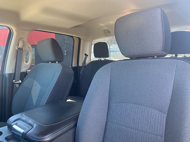 2022 Ram 1500 Classic Express | Crew 5.7L 4WD | Night Edition |  in Cars & Trucks in St. Catharines - Image 2