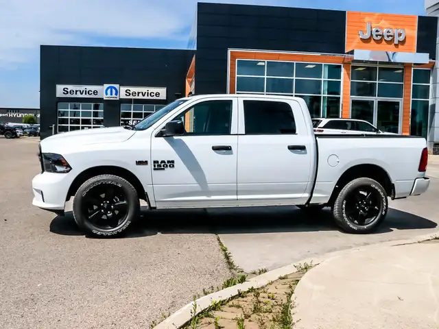 2023 RAM 1500 Classic Tradesman HEMI 5.7L V8 | Night Edition... in Cars & Trucks in London - Image 17