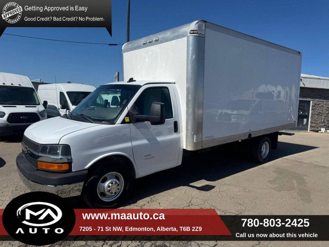 2019 Chevrolet Express Cutaway 4500 16 Feet Cube Van in Cars & Trucks in Edmonton