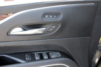2021 CADILLAC ESCALADE - 4WD SPORT - MAGNETIC RIDE CONTROL - AKG STUDIO 19-SPEAKER SYSTEM - CADILLAC... (image 6)