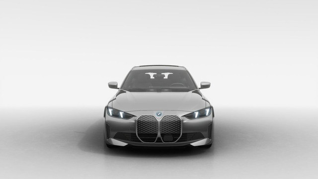 2025 BMW i4 eDrive35 Gran Coupe | Premium Ameliore | Ouv. Porte in Cars & Trucks in City of Montréal - Image 3