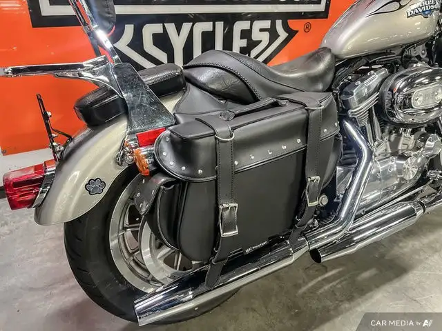 2009 Harley-Davidson XL883L SUPERLOW in Street, Cruisers & Choppers in Calgary - Image 23