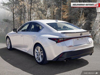 Engine: Gas V-6 3.5L L/100Km City: 12.2 L/100Km Hwy: 9.0 Safety Equipment Electronic Stability Contr... (image 2)