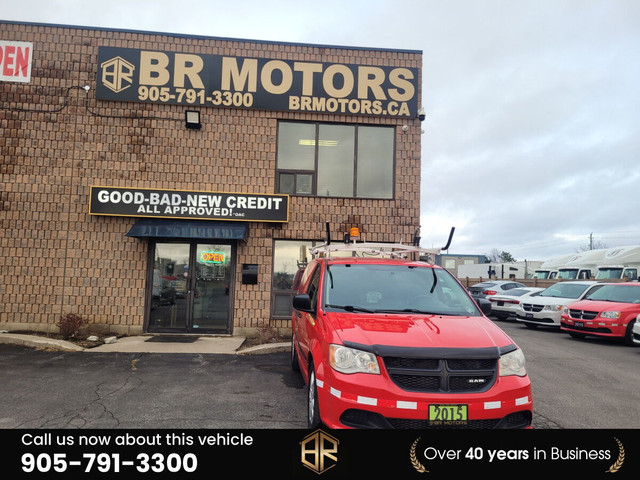 2015 Ram Cargo Van Base | No Accidents Reported | Roof rack in Cars & Trucks in Mississauga / Peel Region - Image 3