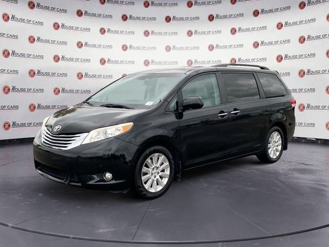 2012 Toyota Sienna 5dr V6 XLE 7-Pass AWD in Cars & Trucks in Calgary