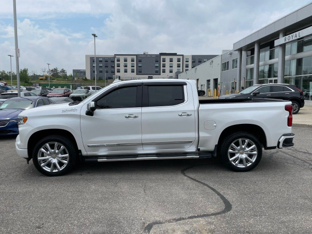2023 Chevrolet Silverado 1500 in Cars & Trucks in Oakville / Halton Region - Image 2