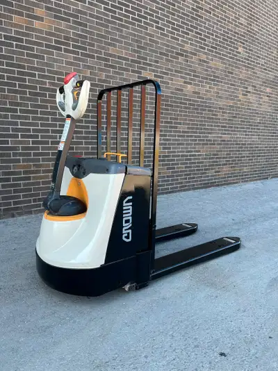Keywords: used forklift, forklift, electric pallet jack, pallet truck, warehouse forklift, 4,500 lbs...