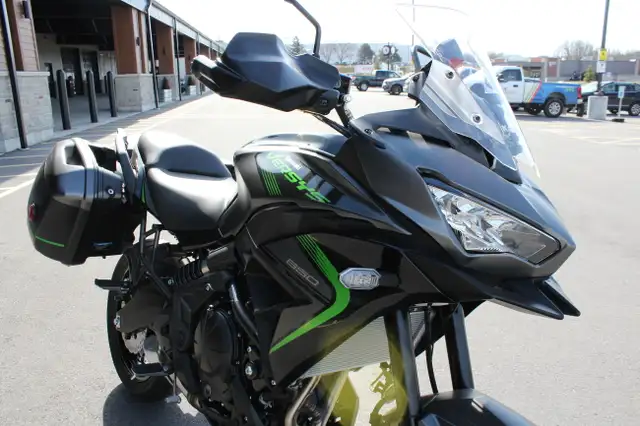 2025 Kawasaki VERSYS 650 LT Motorcycle in Sport Touring in Trenton - Image 11