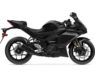YAMAHA YZF-R3 2025 Bénéficiant d’un style de série R de nouvelle génération d'un moteur bicylindre é...