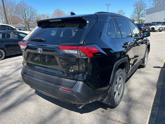 2019 Toyota RAV4 LE in Cars & Trucks in Grand Bend - Image 3