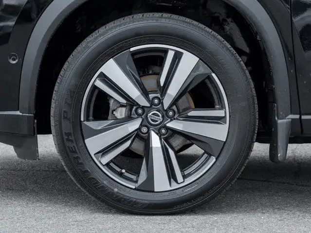 2021 Nissan Rogue Platinum | One Owner | Low Mileage | Low dans Autos et camions dans Hamilton - Image 7
