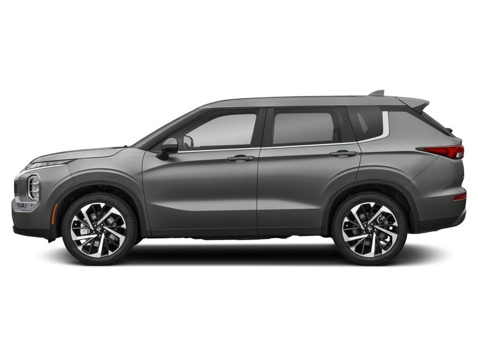 2022 Mitsubishi Outlander LE