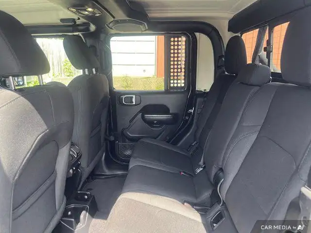 2020 Jeep Gladiator Sport S in Cars & Trucks in Moncton - Image 20