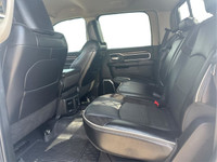 THIS LOW MILEAGE ONE OWNER RAM 3500 CREWCAB DIALLY COMES WITH A 6.7 CUMMINS DIESEL, 5TH WHEEL PREP P... (image 9)