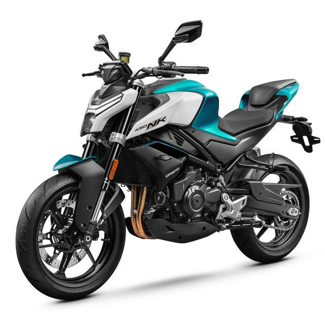 2025 CFMOTO 450NK in Sport Bikes in Saguenay - Image 2