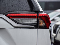 Leather Seats, Sunroof, Cooled Seats, Wireless Charging, Heated Steering Wheel! Buy with Confidence... (image 5)