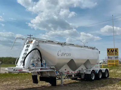 2013 MAC 1,250 Cubic ft Dry Bulk / Pneumatic Aluminum Tank Trailer Tank capacity: 1,250 Cubic ft Alu...