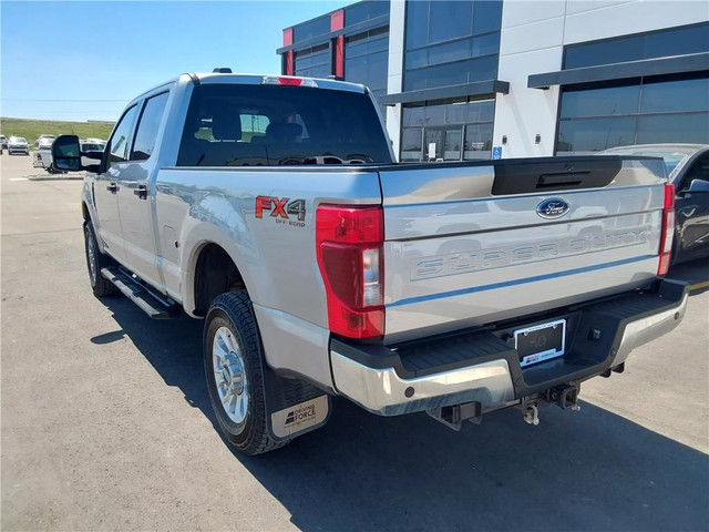  2022 Ford Super Duty F-250 SRW XLT in Cars & Trucks in Calgary - Image 3