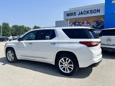 2021 Chevrolet Traverse LZ AWD Chevrolet Traverse LZ AWD 2021 Engine: V6 Cylinder Engine 3.6L L/100K...