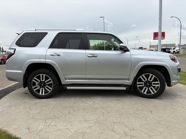 2016 Toyota 4Runner SR5 in Cars & Trucks in Lethbridge - Image 2