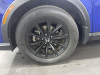 All Services Completed, Accident Free, AWD, 6 Speakers, ABS brakes, Active Cruise Control, Alloy whe... (image 9)