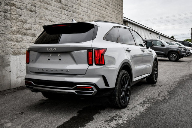 2022 Kia Sorento EX • SUNROOF • POWER LIFTGATE • CP/AA • HEATED  in Cars & Trucks in Kingston - Image 3