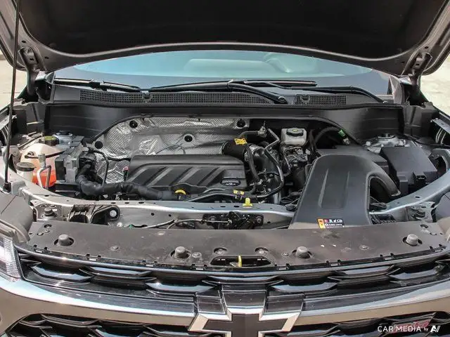 2024 Chevrolet Trax 2RS | Sunroof Pkg | Blind Spot | Low Kms in Cars & Trucks in Hamilton - Image 12
