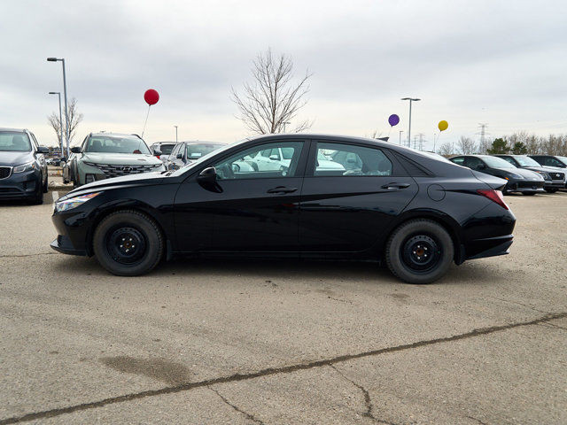 2022 Hyundai Elantra Preferred | BACKUP CAM | BLINDSPOT MONITOR in Cars & Trucks in Edmonton - Image 2