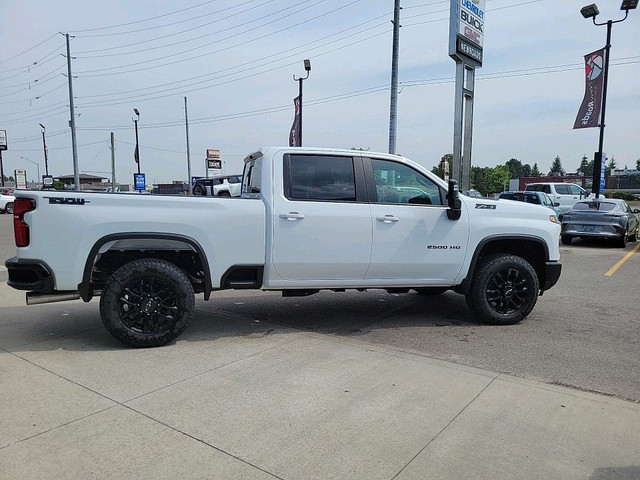 2025 Chevrolet Silverado 2500HD LT in Cars & Trucks in Markham / York Region - Image 4