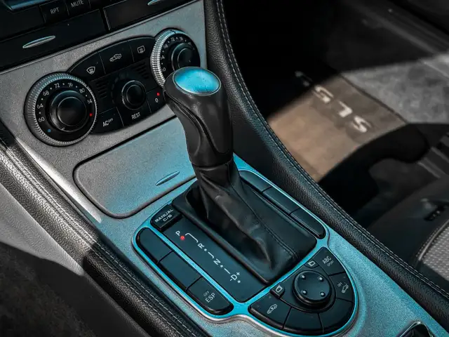 2005 Mercedes-Benz SL-Class in Cars & Trucks in Edmonton - Image 23
