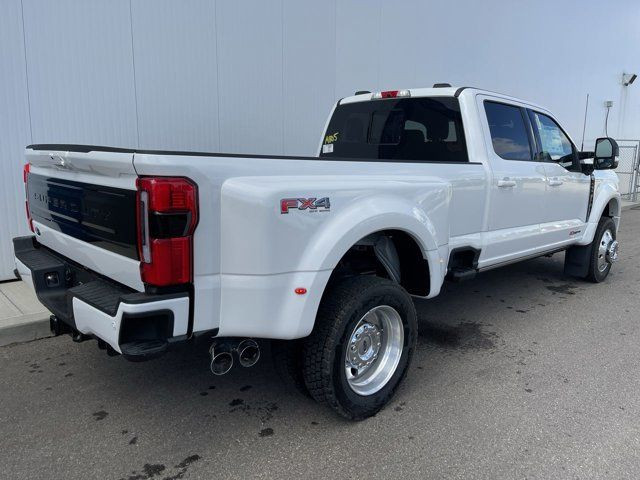 2025 Ford Super Duty F-450 DRW Platinum in Cars & Trucks in Strathcona County - Image 4