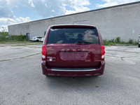 Just Arrived!! Check out this gorgeous 2019 Grand Caravan Premium Plus! This Caravan is very well eq... (image 5)