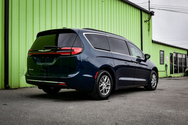 2022 Chrysler Pacifica Touring - Heated Seats in Cars & Trucks in Cornwall - Image 3