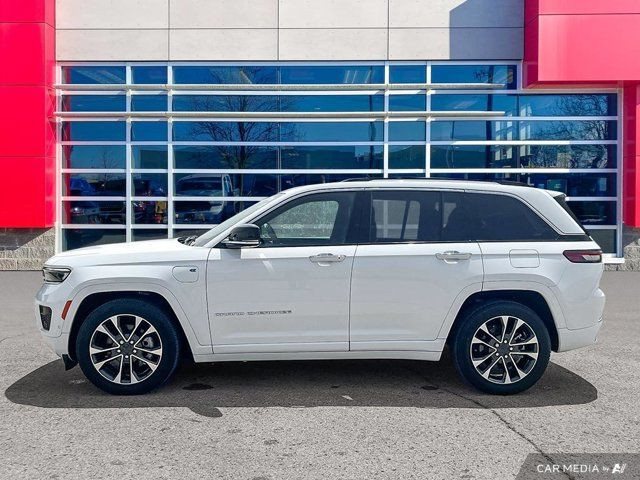 2023 Jeep Grand Cherokee 4xe Overland | Navigation | Leather in Cars & Trucks in Guelph - Image 2