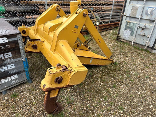 CATERPILLAR D6T RIPPER N/A in Heavy Equipment in Regina - Image 2