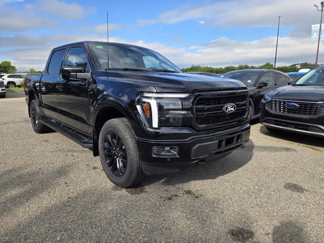 2025 Ford F-150 LARIAT | BLACK APP PKG | MOBILE OFF PKG | TOW PK in Cars & Trucks in Calgary - Image 4