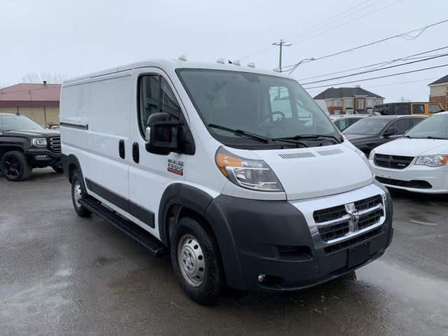 2017 Ram ProMaster fourgonnette utilitaire in Cars & Trucks in Laval / North Shore - Image 4