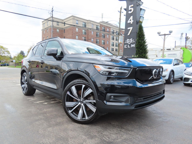2022 Volvo XC40 Recharge Pure Electric P8 eAWD Ultimate - ELECTR in Cars & Trucks in Oakville / Halton Region - Image 2
