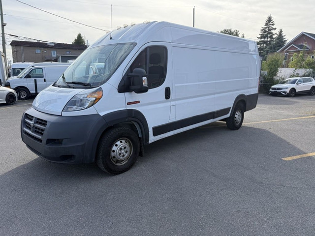 2016 Ram ProMaster fourgonnette utilitaire in Cars & Trucks in Laval / North Shore