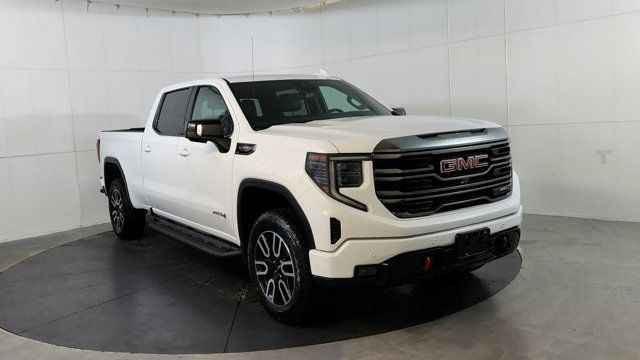 2023 GMC Sierra 1500 AT4 in Cars & Trucks in Winnipeg