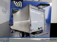 Le Ford Transit T-250 Cube de 12 pi offre un espace de rangement exceptionnel et une fiabilité légen... (image 4)
