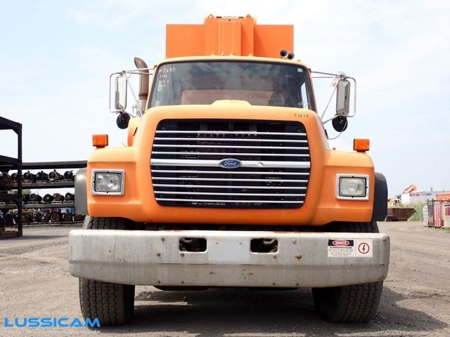 1991 Ford L9000 in Heavy Trucks in Longueuil / South Shore - Image 3